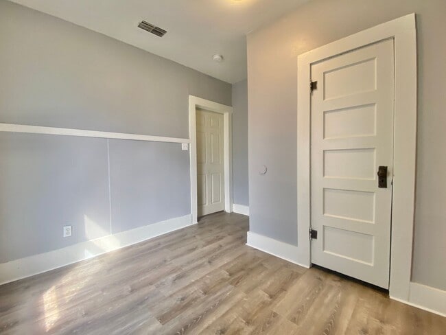 Building Photo - Available now 3 bed 1.5 bath in Slaton