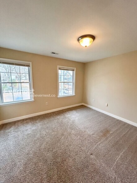 Building Photo - 1713 Jacquelin St