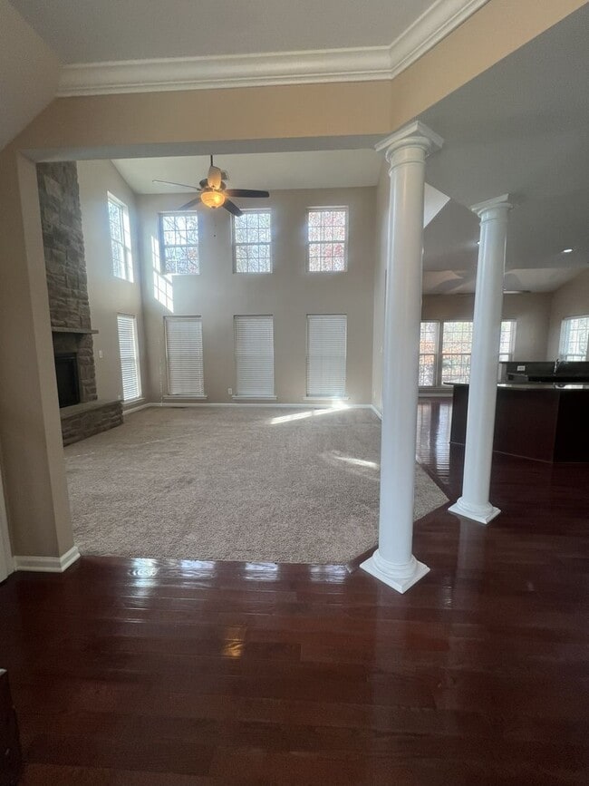 Building Photo - 13600 Warwick Longbay Dr