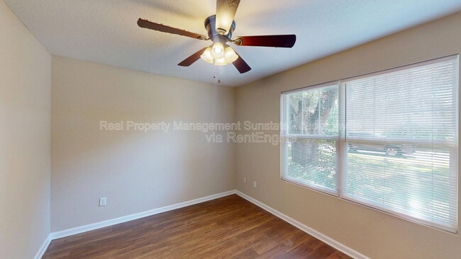 Building Photo - 711 Cahoon Rd N