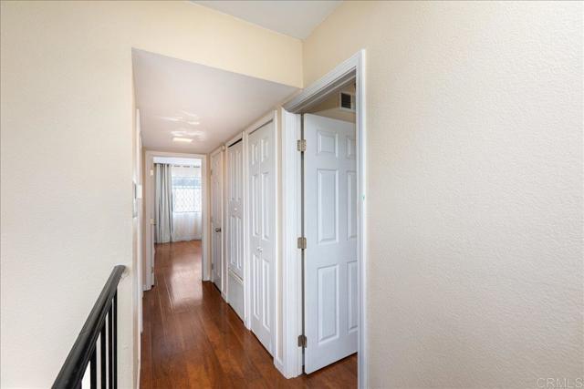 Building Photo - 1640 Maple Dr