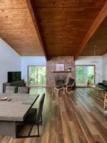 4 Bdr+2Bath+2Livingr+2Kitchen - 8331 Upper 138th Ct