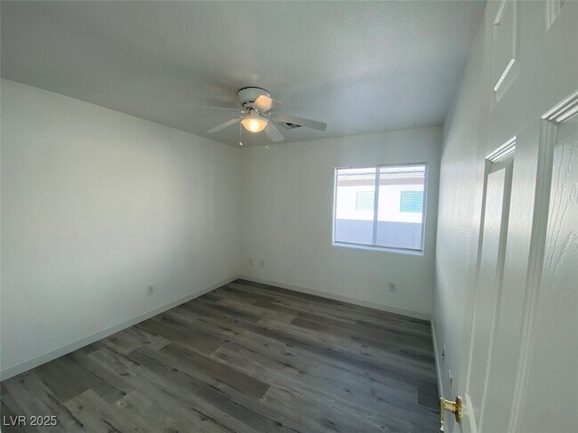 Building Photo - 6736 Twisted Wood Dr
