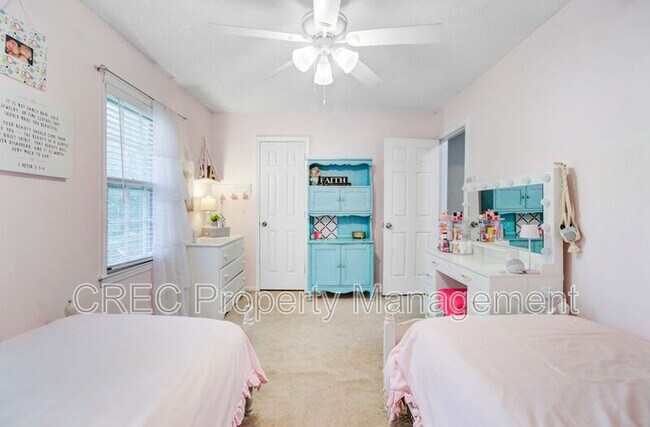 Building Photo - 109 Fort St