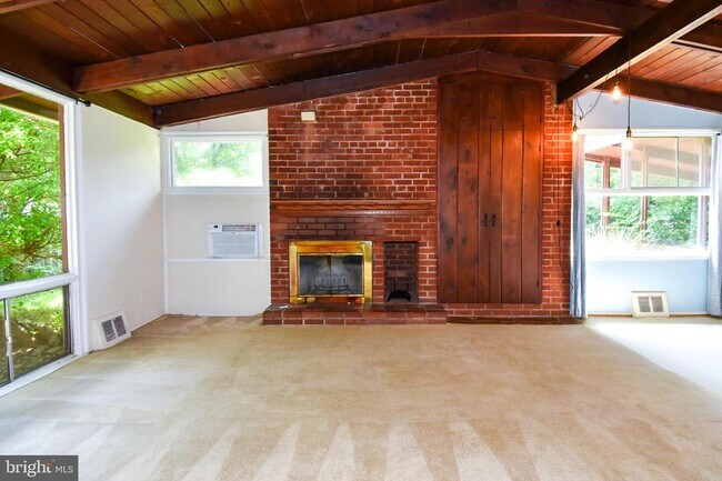 Building Photo - 3415 Gallows Rd