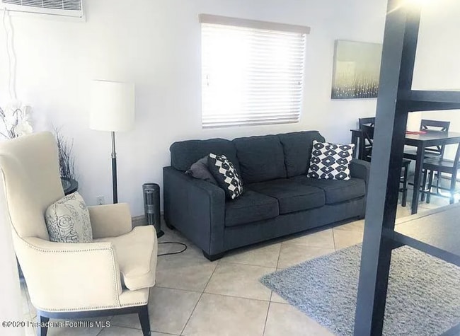 Building Photo - 748 1/2 N La Jolla Ave-748)