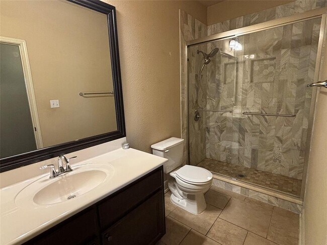 Building Photo - 15313 Bandon Dr