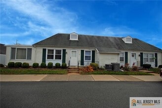 Building Photo - 174A Portland Ln