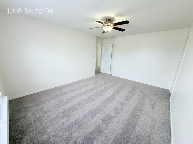 Building Photo - 1008 Balto Dr