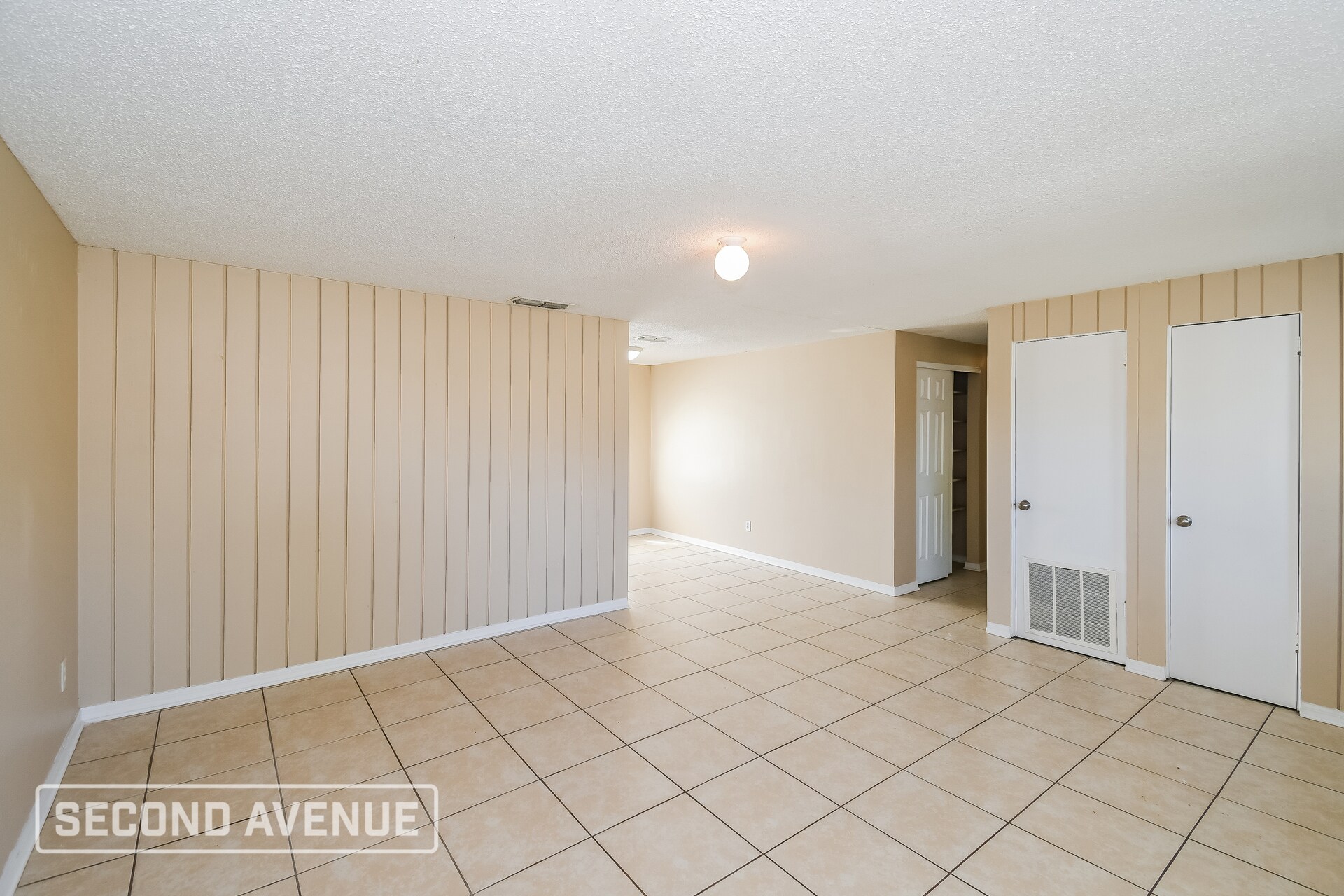 Building Photo - 10966 Whitly Ct