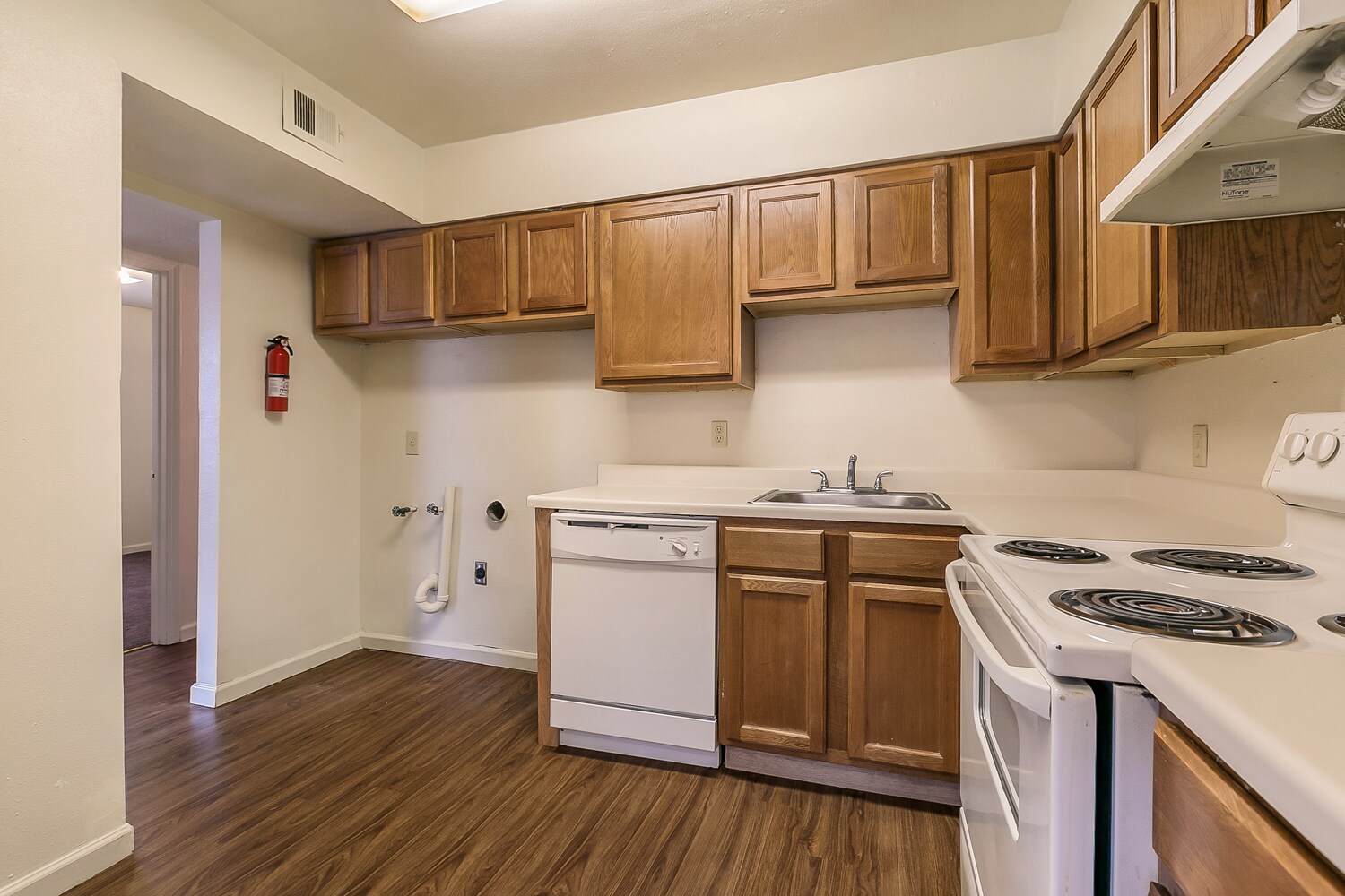 Building Photo - 4110 Hessmer Ave