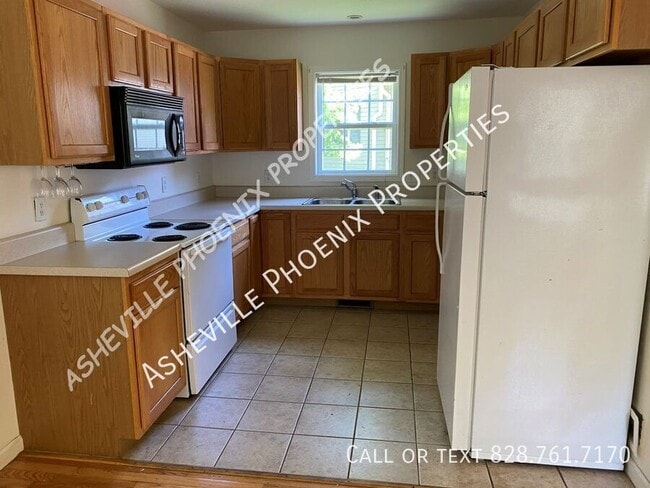 Building Photo - 101 Lanier Ln