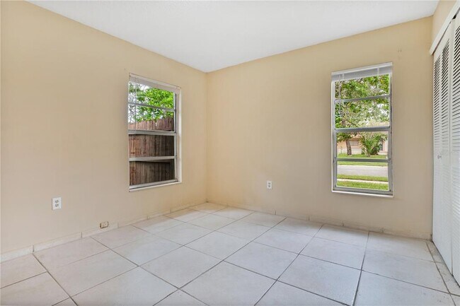Building Photo - 3121 Yorych Ln