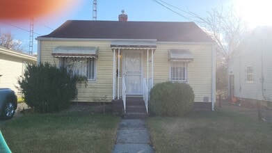 Building Photo - Clean & Affordable 2BR Home in Flint – $800 Rent