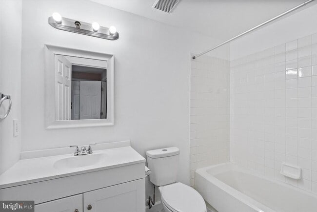 Building Photo - 16820 Jed Forest Ln