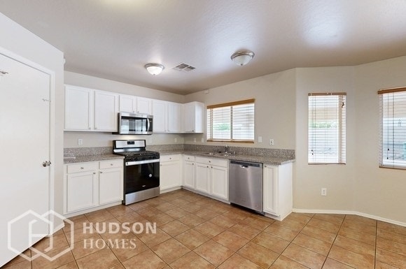 Building Photo - NOW AVAILABLE! - 12541 W Bloomfield Rd, El...