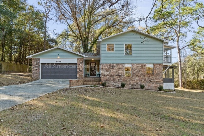 Building Photo - 1315 Grandview Dr
