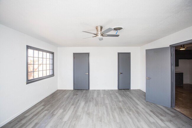 Building Photo - 6114 Nashville Ave