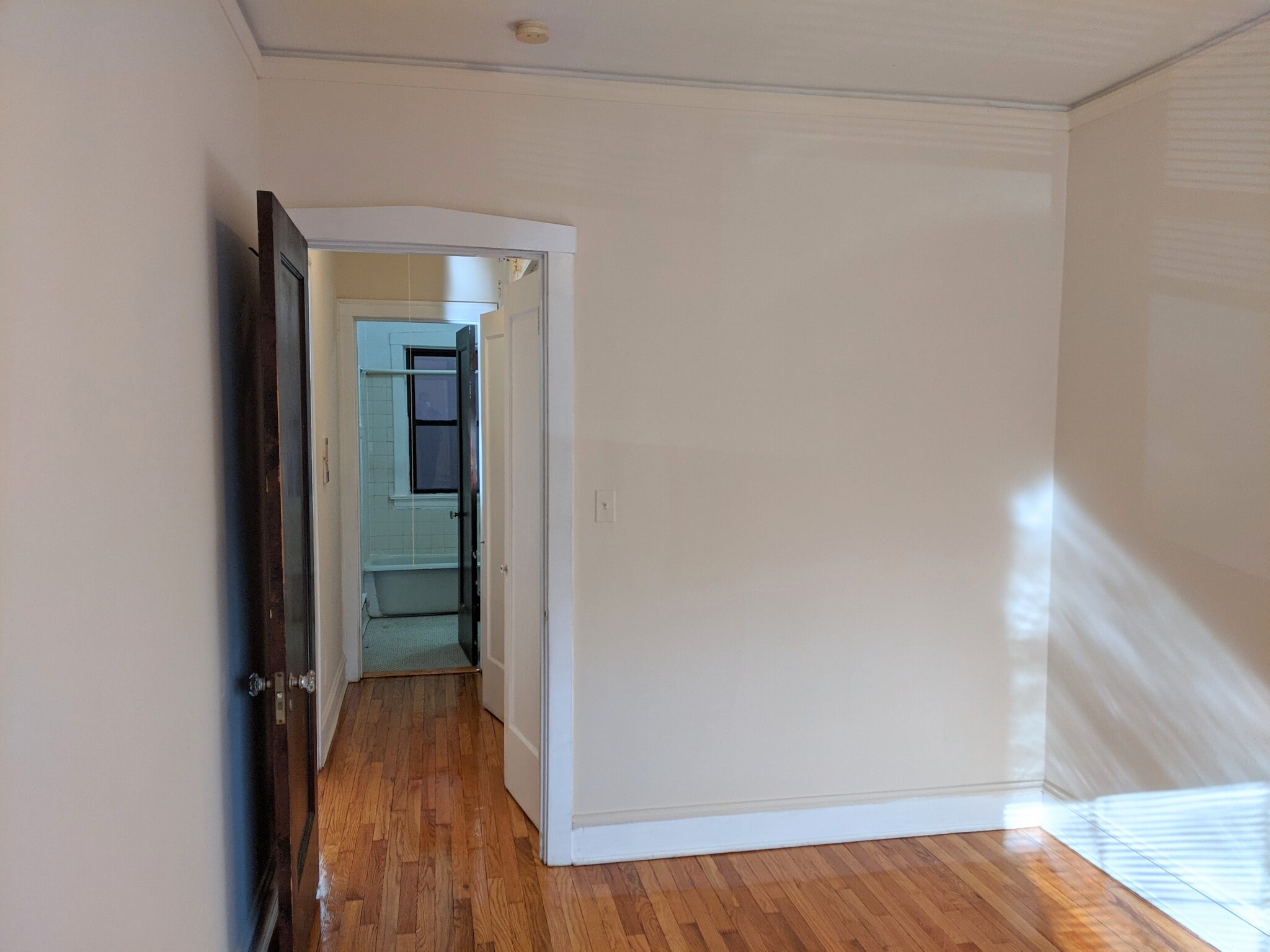 Building Photo - 1025 Dempster St