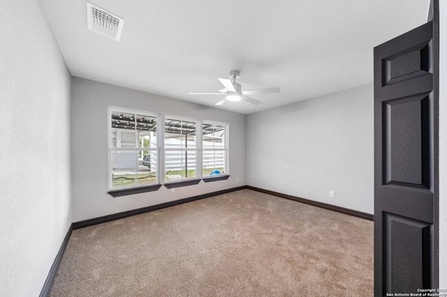 Building Photo - 2643 W Gramercy Pl