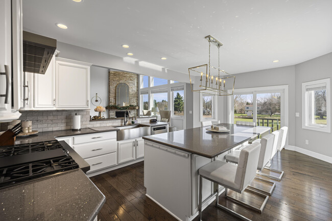 Building Photo - 10914 Doves Point