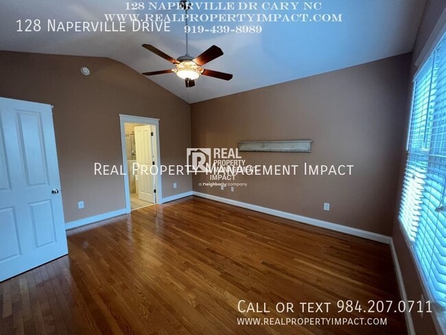 Building Photo - 128 Naperville Dr