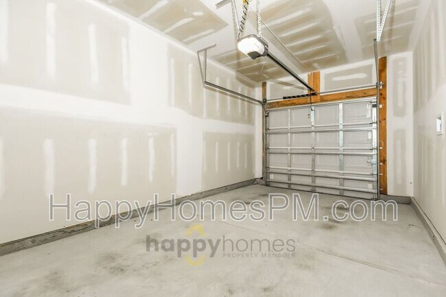 Building Photo - 134 Alpine Rd