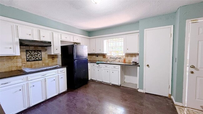 Building Photo - 9518 Langdon Ln