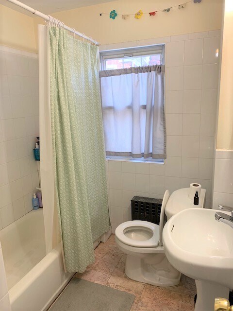 Building Photo - 119 Lanark Rd