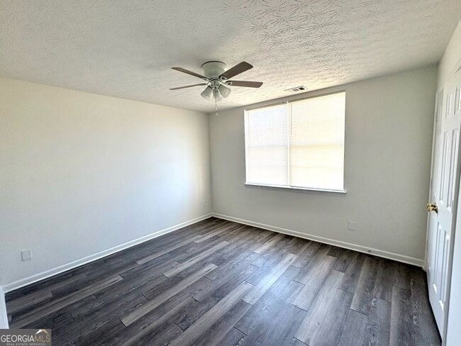 Building Photo - 1730 Bennett Dr