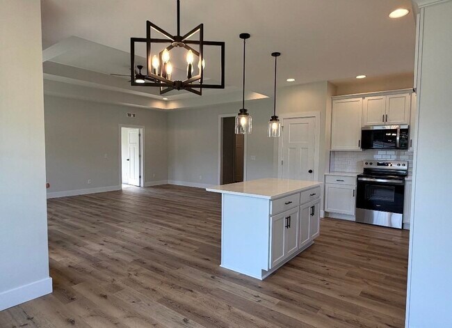 Building Photo - 837 Temple Way