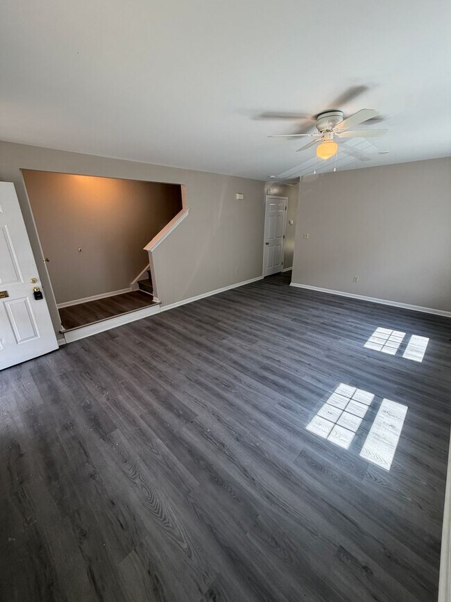 Building Photo - ??? MODERN 3BD & 1.5BATH HOUSE WALKING DISTANCE TO TEMPLE UNIVERSITY!!! ???