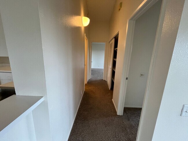 Building Photo - The Arbors (Ewa Beach) - 2 bedrooms, 2 bathroom, A/C, 2 car garage