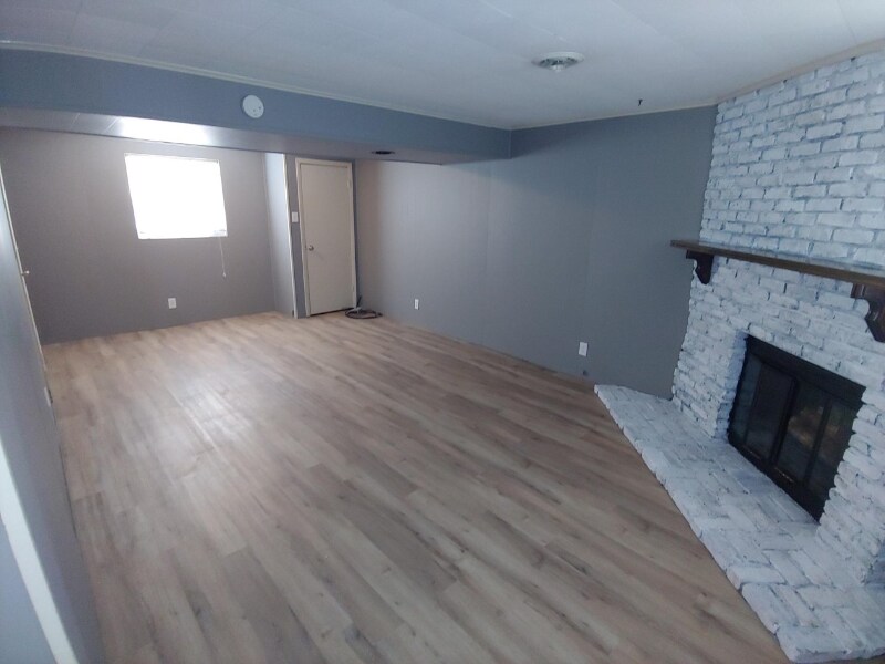 Building Photo - 3121 Westmar Dr