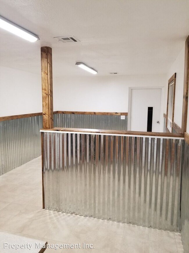 Building Photo - 1 br, 1 bath House - 2205 CR 4300