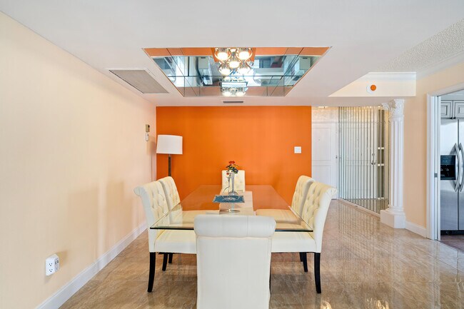 Building Photo - 5380 N Ocean Dr