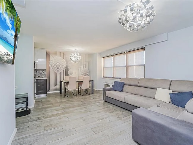 Building Photo - 458 Neptune Ave