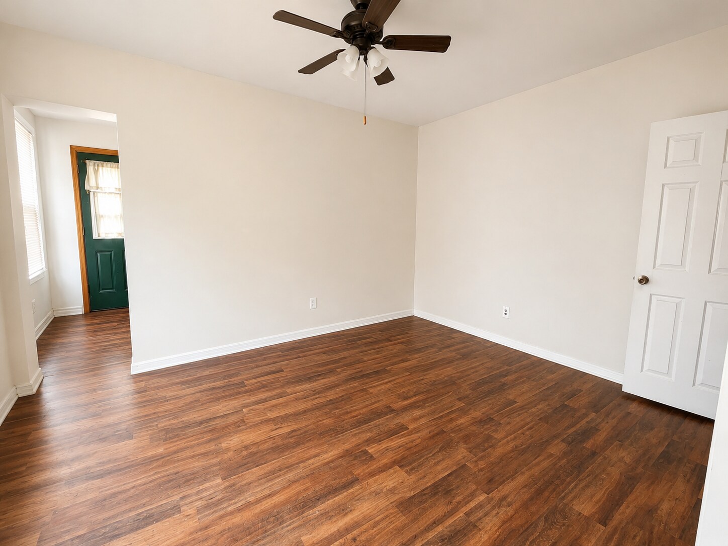 separate dining room post renovation - 2516 E Oakdale St