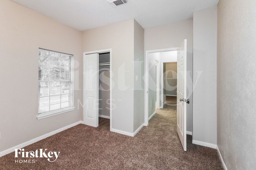 Building Photo - 1443 Autumn Dawn Ct