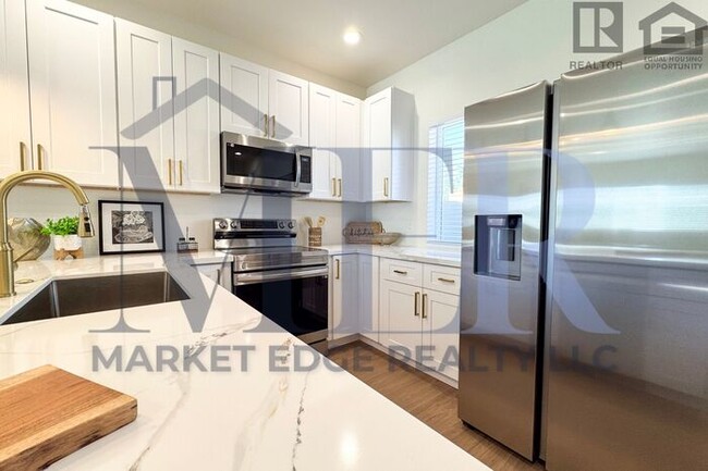 Building Photo - 3Bed/2.5Bath House in Sedona! FIRST MONTH ...
