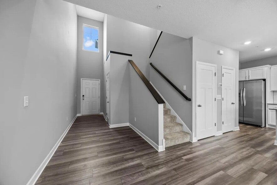 Building Photo - 20065 62nd Pl