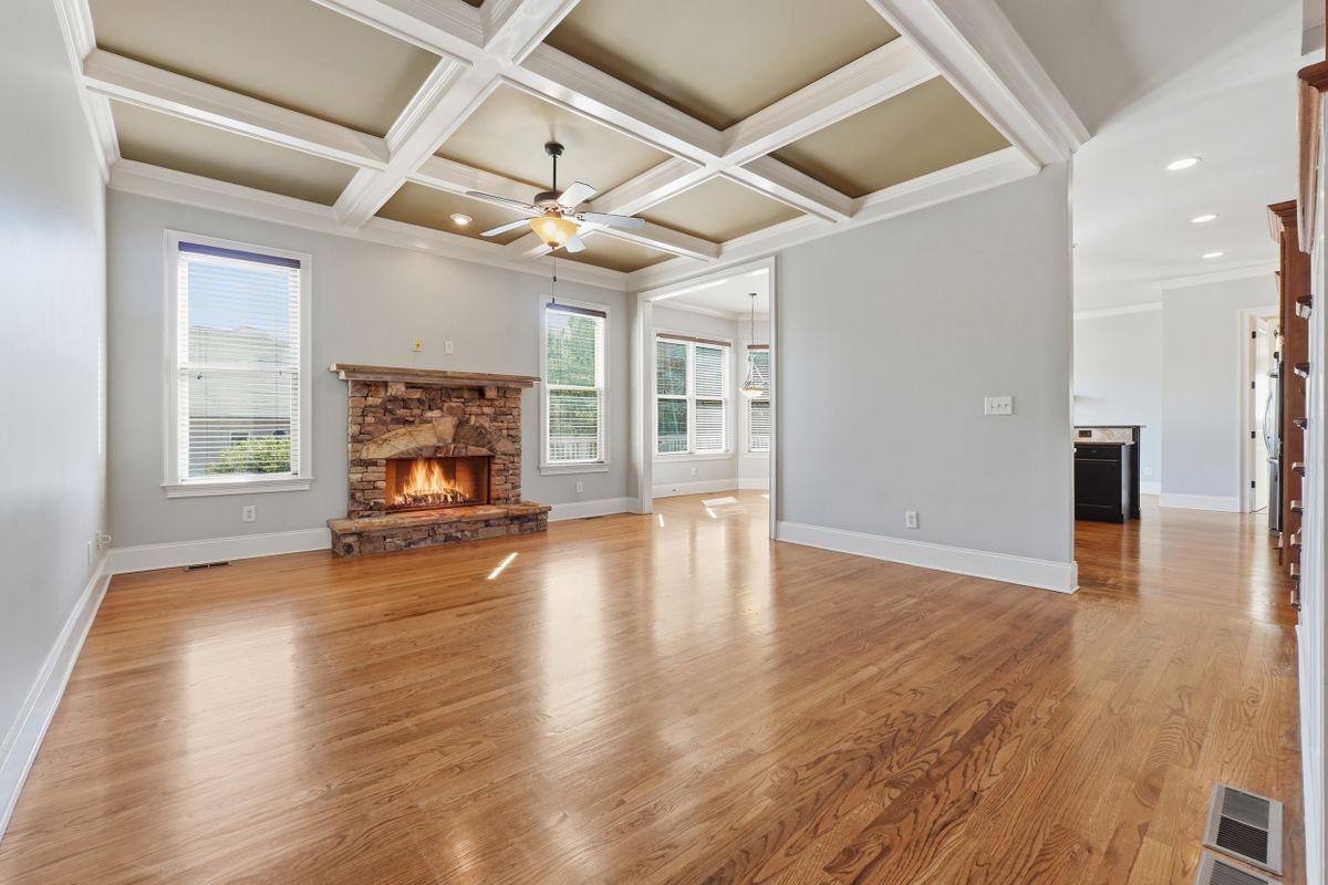 Building Photo - 6437 Blue Water Dr
