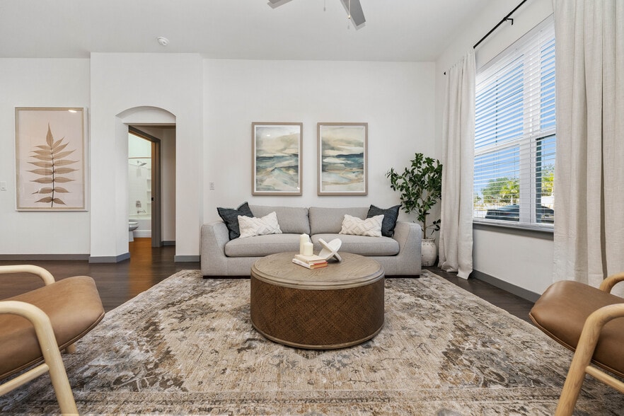 Living Room | Ebbtide Villas & Flats - Ebbtide Villas and Flats