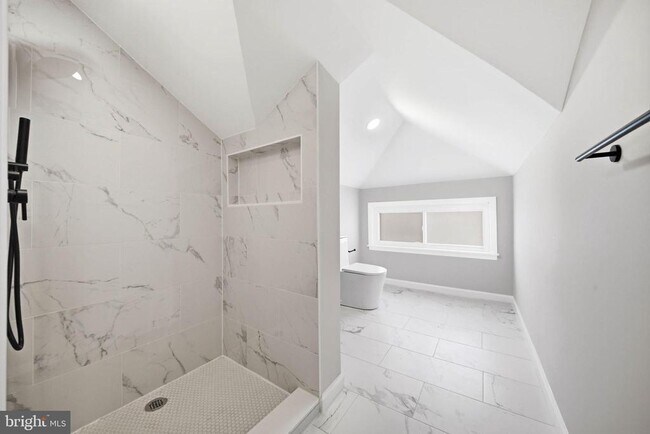 Building Photo - 500 Park Ave