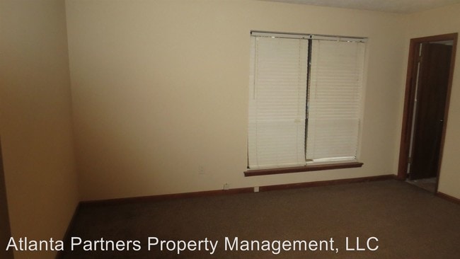 Building Photo - 3 br, 2 bath House - 664 Oxford Hall Dr