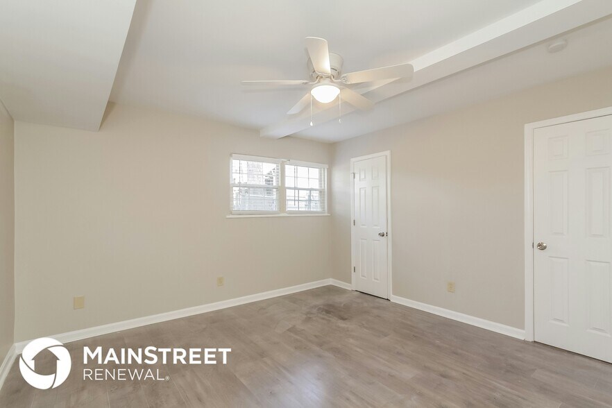 Building Photo - 3889 Amsbury Dr