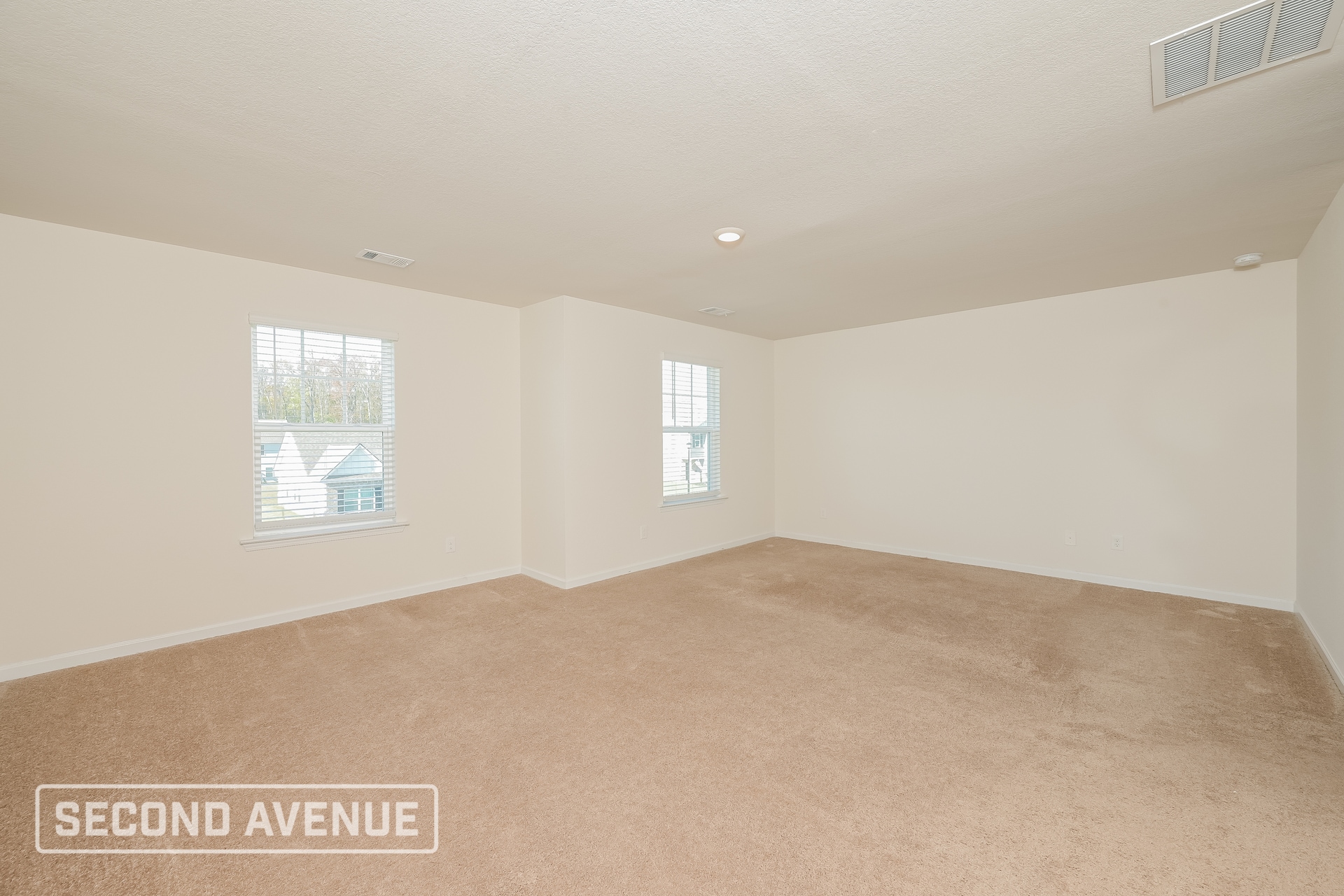 Building Photo - 726 Woody Dr