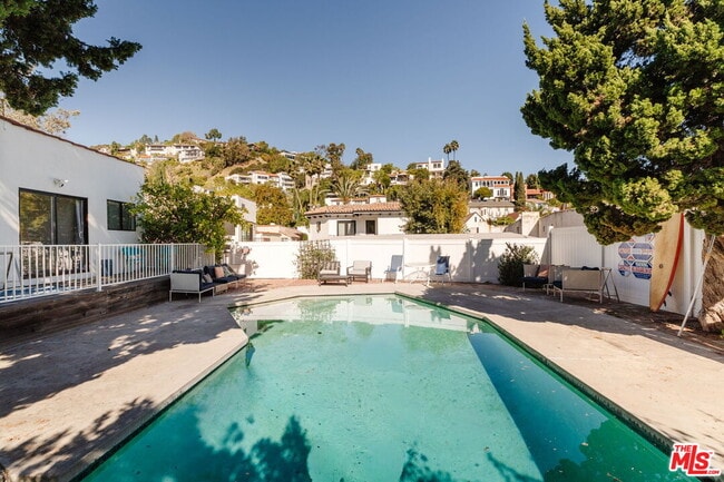 Building Photo - 2060 High Tower Dr