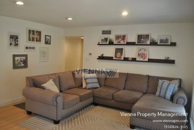 Building Photo - 2913 Kerria Way