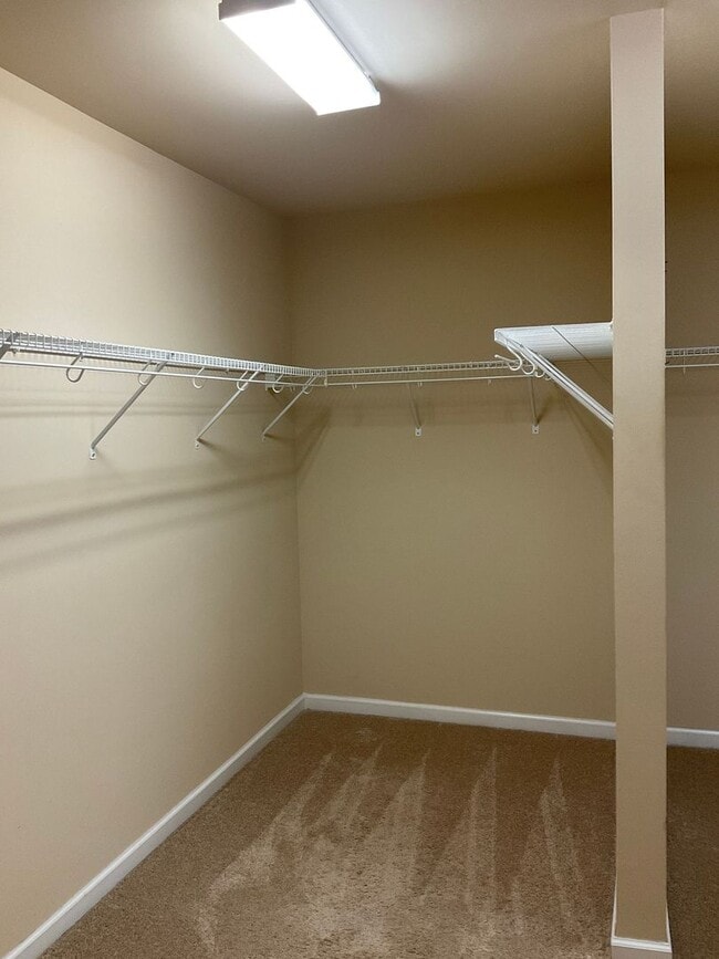 Building Photo - Immaculate 3-Bedroom Home with Loft, Two-C...